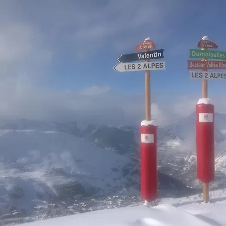 Valentin Pied Des Pistes לס דה-אלפס